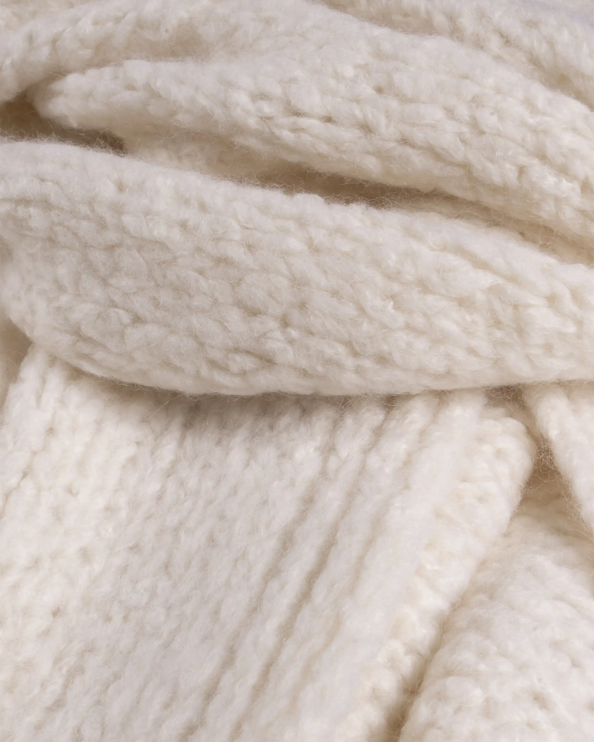 Off White Grobstrick Schal mit Fransen von 8Cashmere