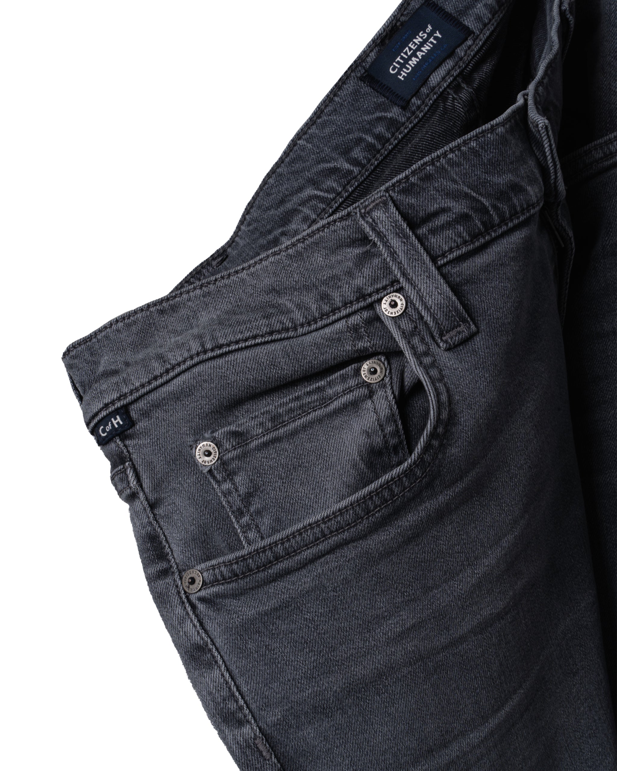 SLIM STRAIGHT PERFORMANCE FIT JEANS