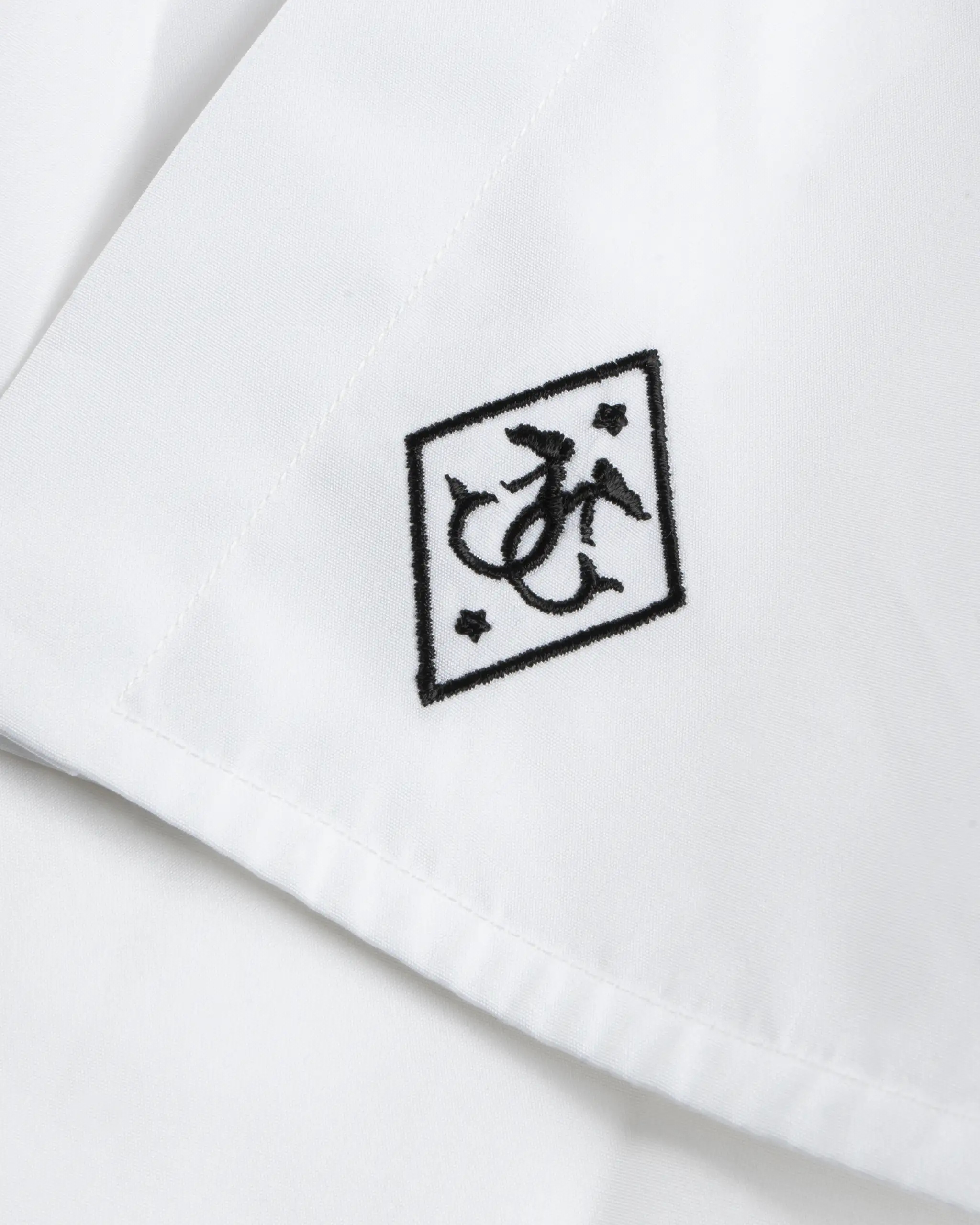 Weiße Baumwolle Popelin Uni Boyfriend Blouse von Seafarer