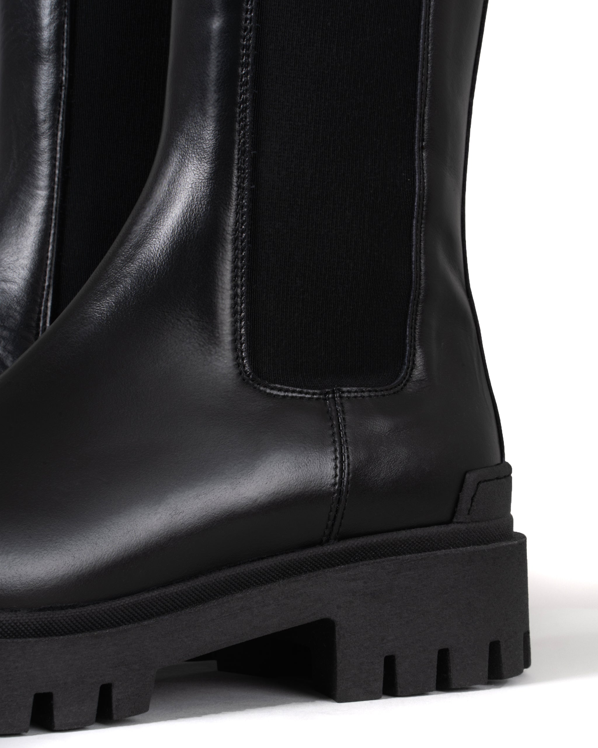 HIGH NAPPA CHELSEA BOOT