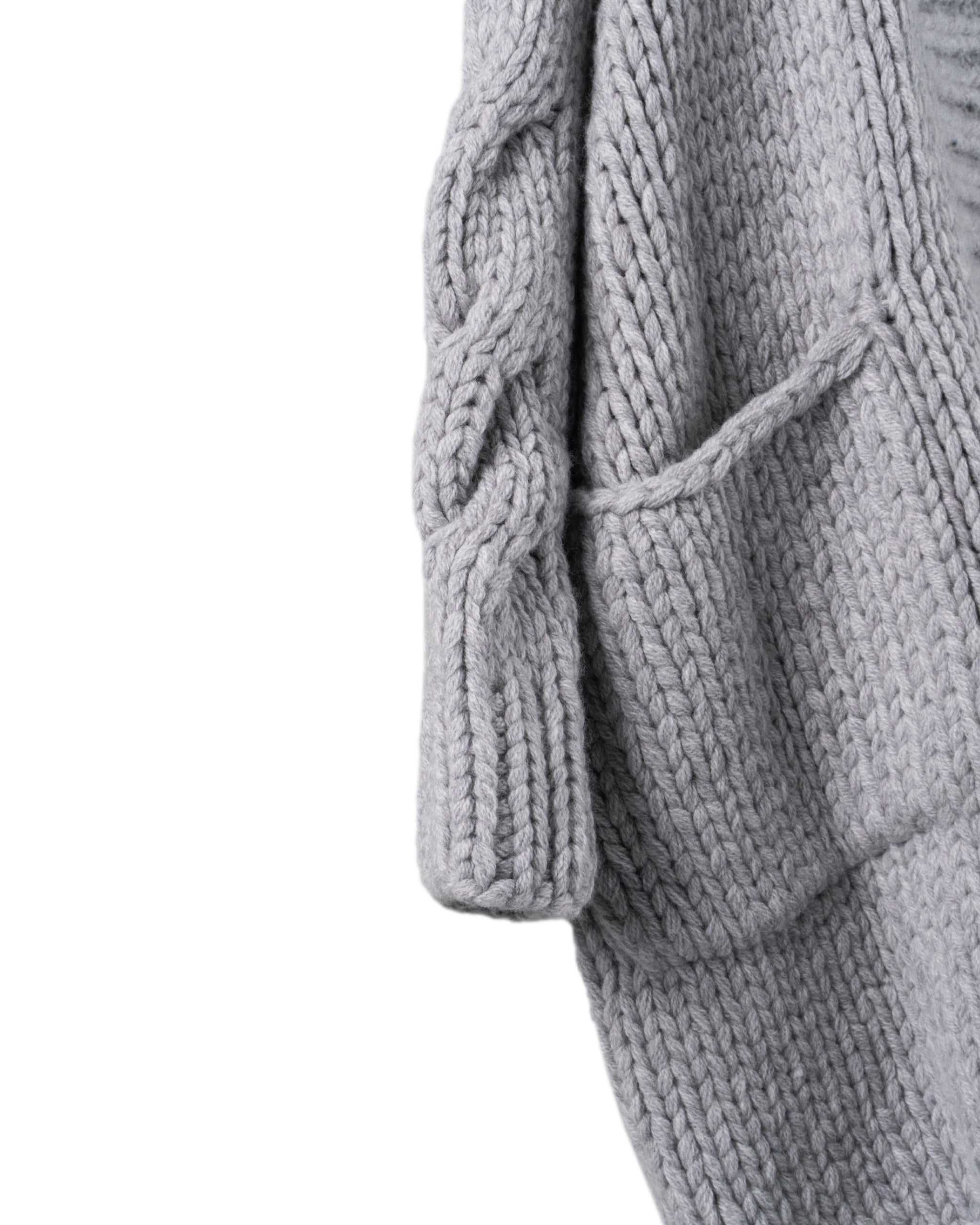 ONE GAGE CHUNKY CABLE CARDIGAN