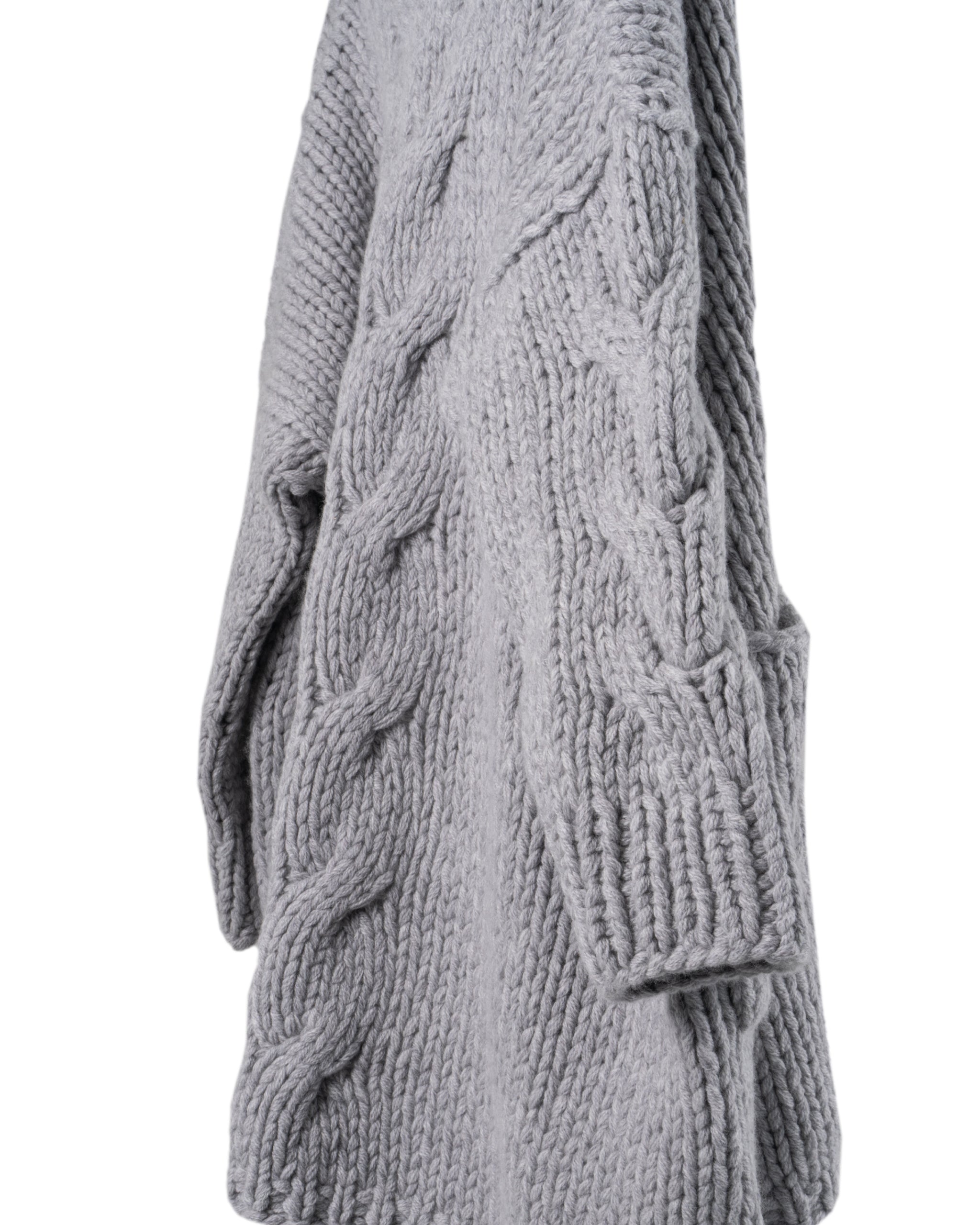 ONE GAGE CHUNKY CABLE CARDIGAN
