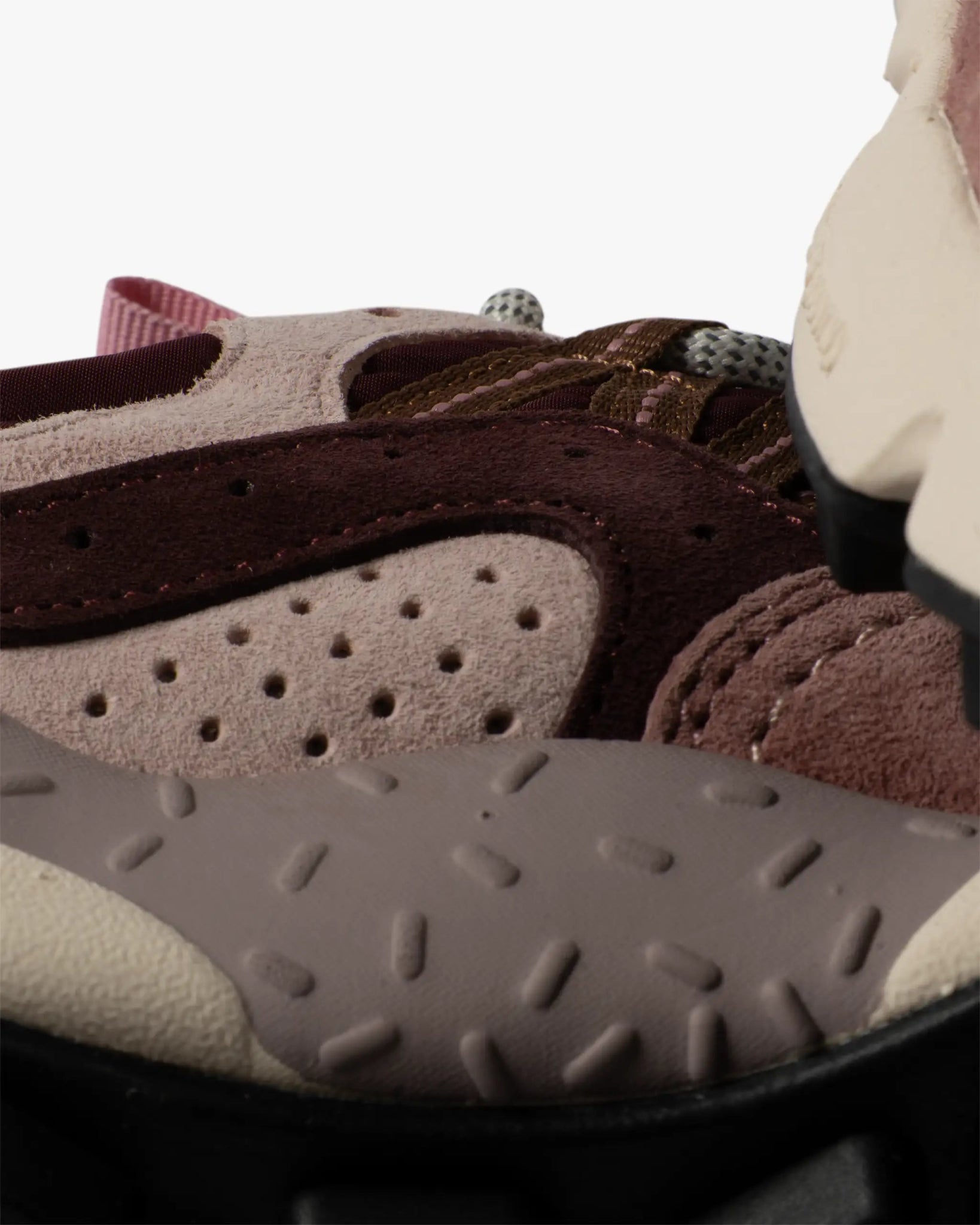 Borolofarbener Suede Nylon Mix Runner Sneaker von Flower Mountain - Shoes MOUNTAIN FLOWER