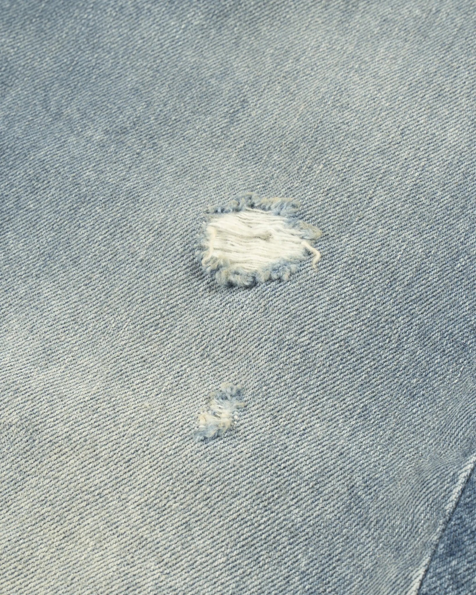 Boyfriend Jeans mit Distressed - Details von R13 - Trousers R13 WOMEN