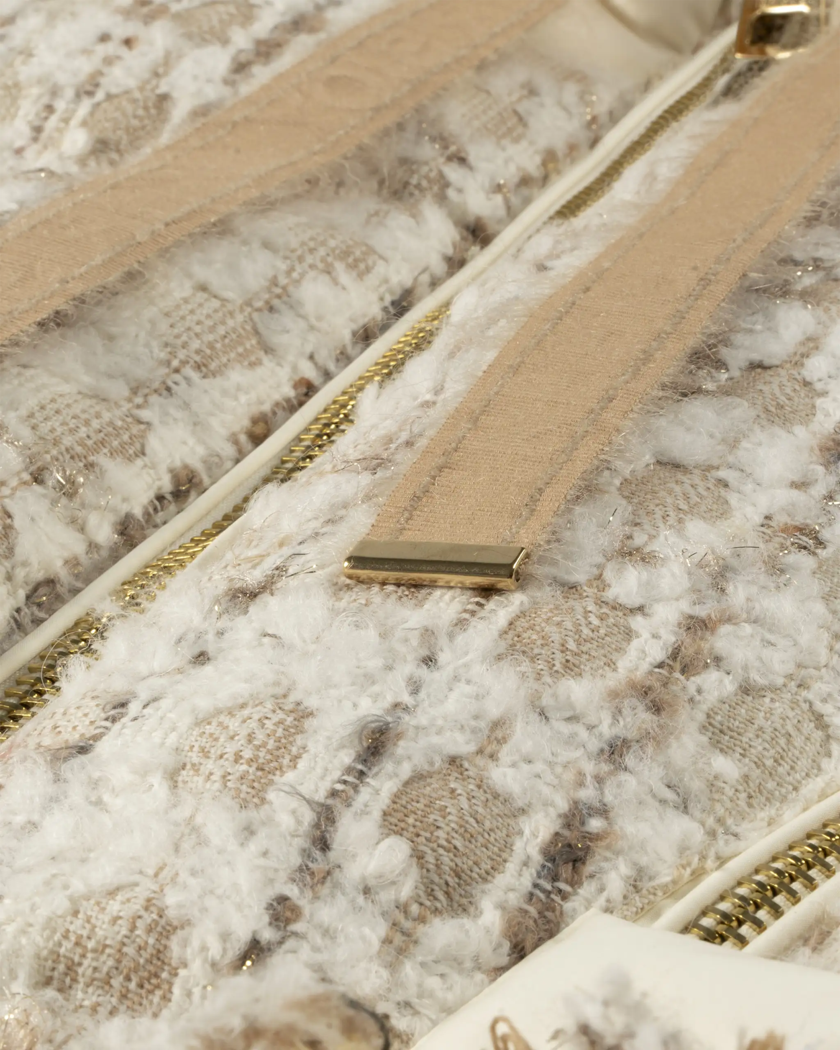 Butterfarbene Khris Tweed Pufferweste von Khris Joy - Vests KHRISJOY