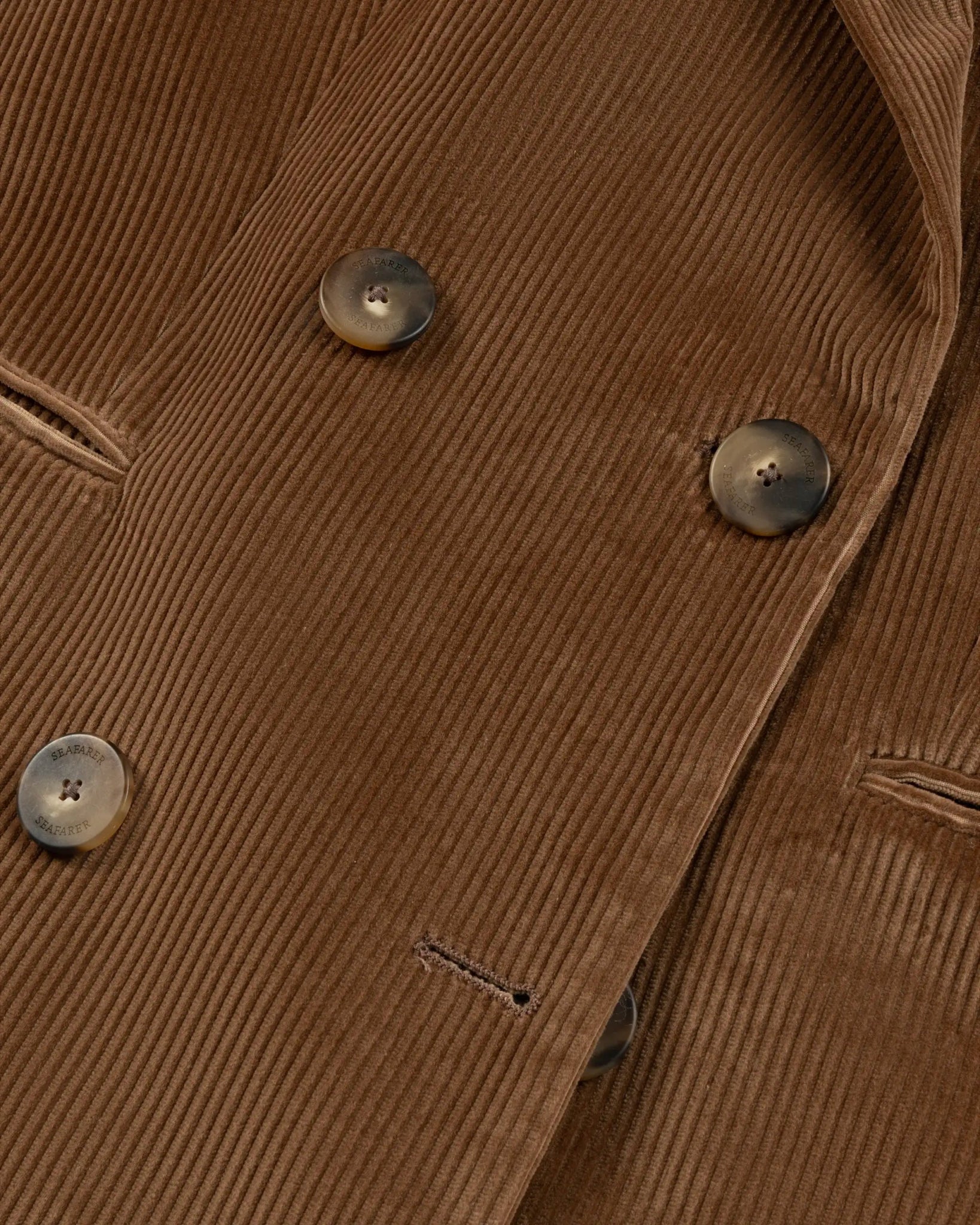 Caramelfarbener Kord Zweireiher Blazer von Seafarer - Blazers SEAFARER