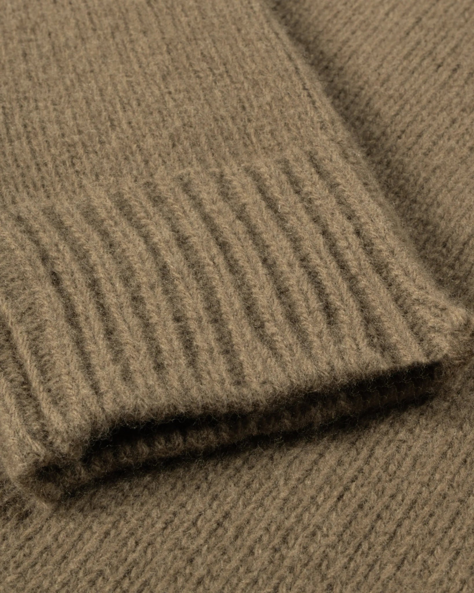 Distressed Kapuzenpullover aus Canberry - Wolle von Giorgio Brato - Knitwear GIORGIO BRATO