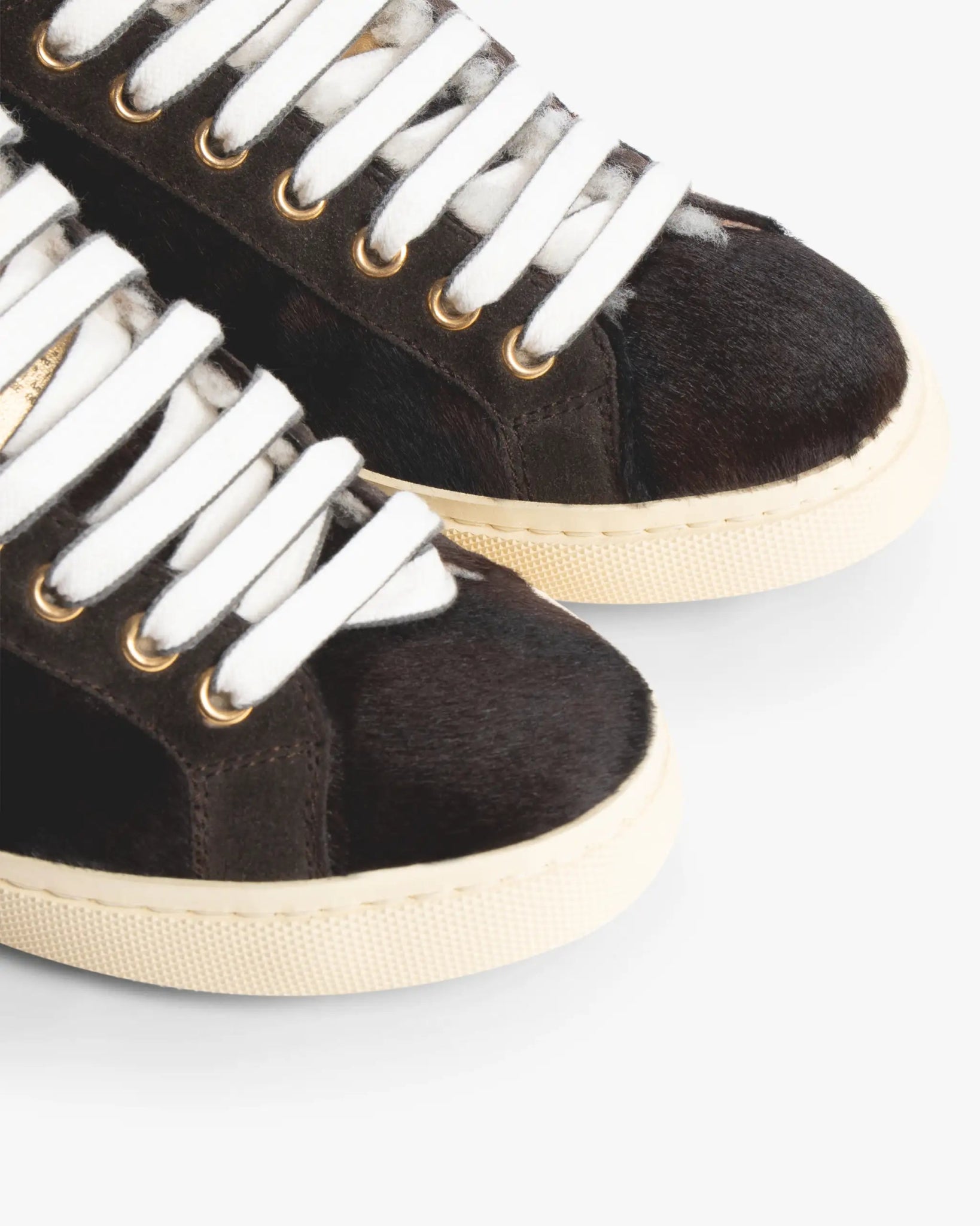 Dunkelbraune Sneaker aus Ponyfell mit Leopardenbesatz von Leather Crown - Shoes LEATHER CROWN