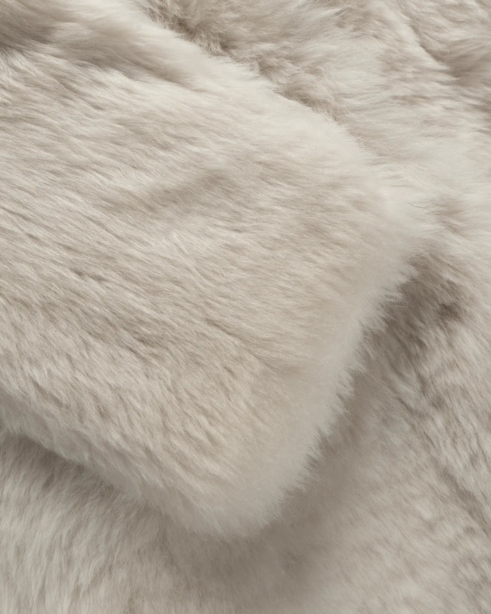 Graige Woodfarbener Boyfriend Einreiher Lammfell Mantel von Benedetta Novi - Coats & Jackets BENEDETTA NOVI