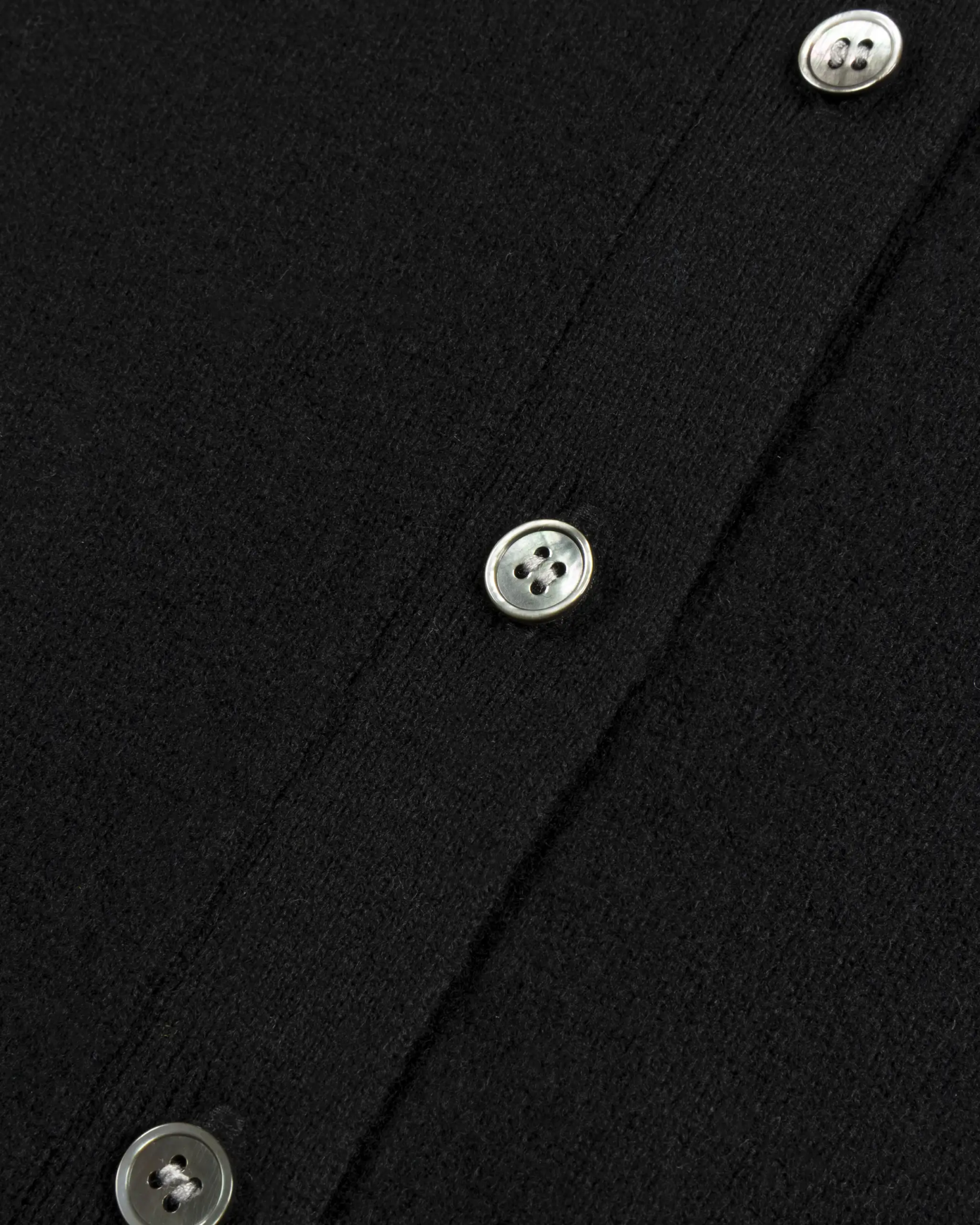 Graviti Schwarzes Mini Cashmere Polo Shirt von 1234 Jumper - Knitwear JUMPER