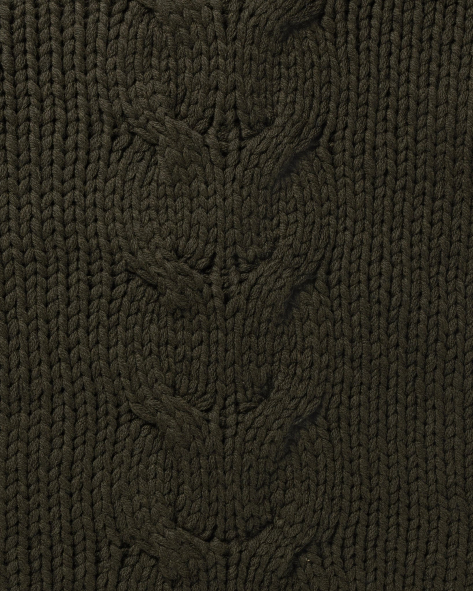 Icon Handgestrickter Zopfmusterpullover mit hohem Kragen von Ilona von Preuschen - Knitwear ILONA V. P.