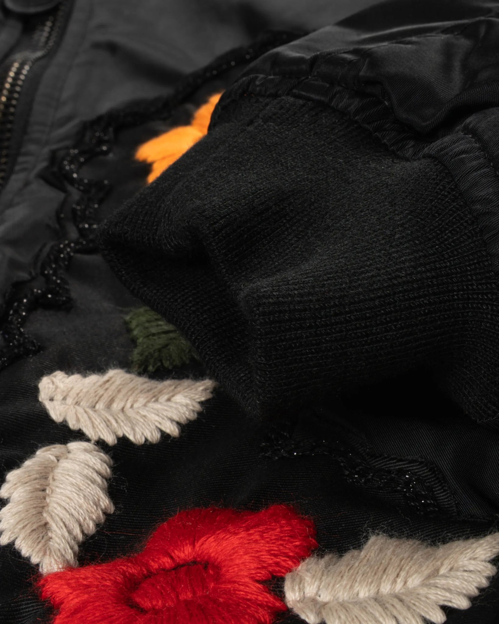 Italienische - Nylon - Bomberjacke mit Blumenbesatz von History Repeats - Coats & Jackets HISTORY REPEATS
