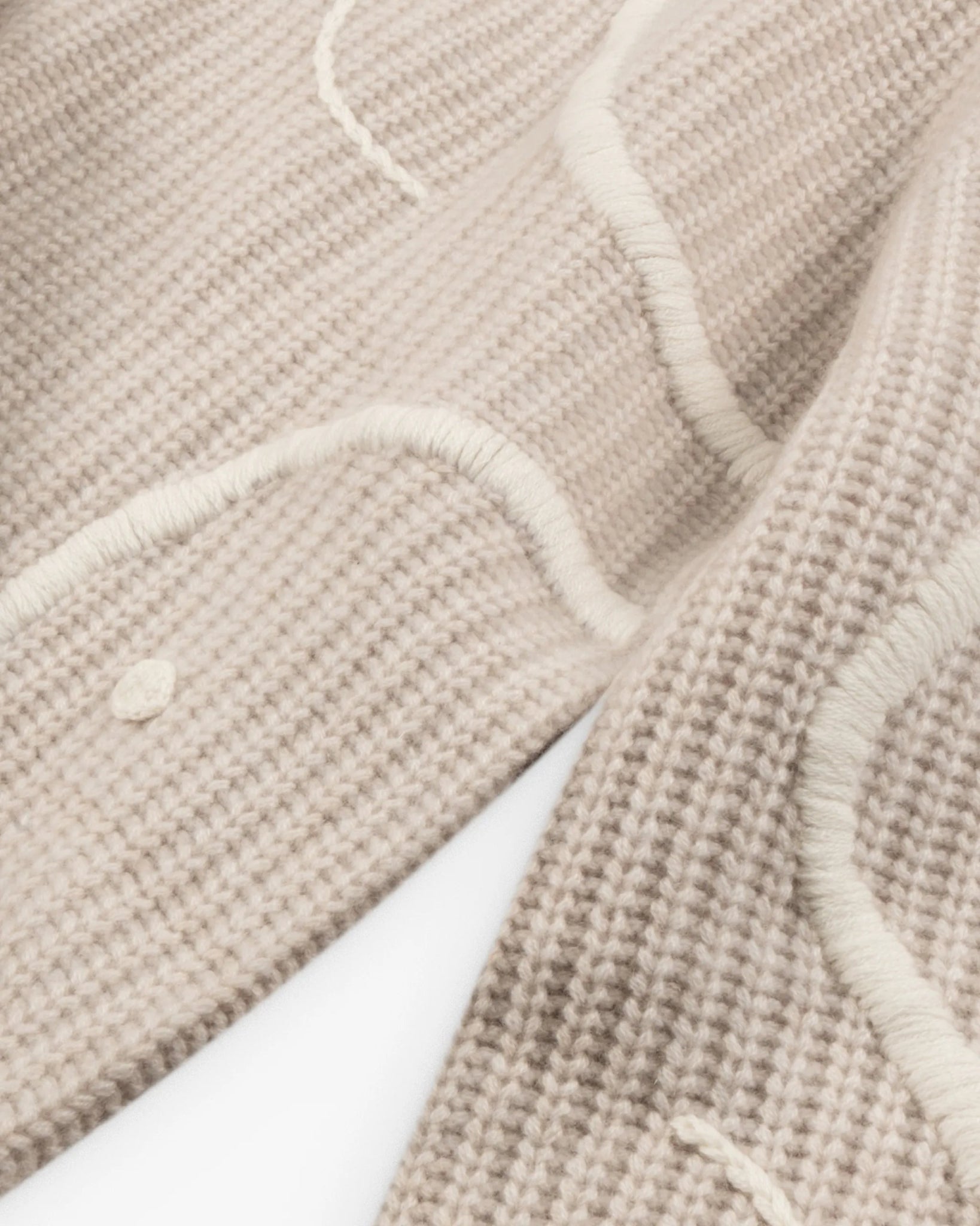 Kaschmir - Rippen - Rundhals - Pullover mit Verzierungen von Mia Fratino - Knitwear MIA FRATINO