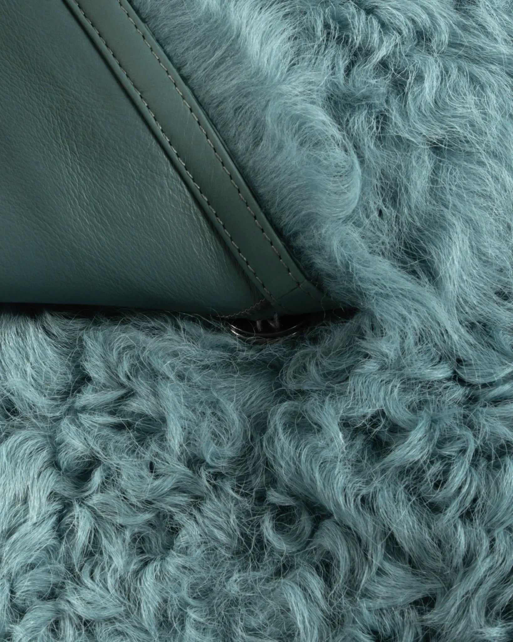 Kurze Wendbare Lockige Shearlingjacke von Balatt - Outdoor / Jacken BALATT