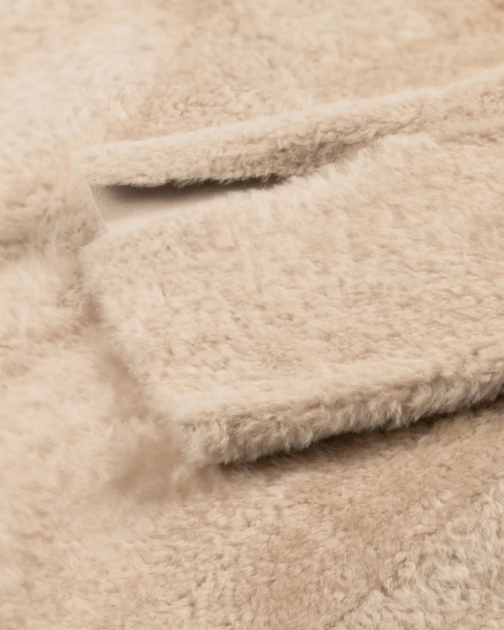 Lammfell - Parka von Ayasse - Coats & Jackets AYASSE