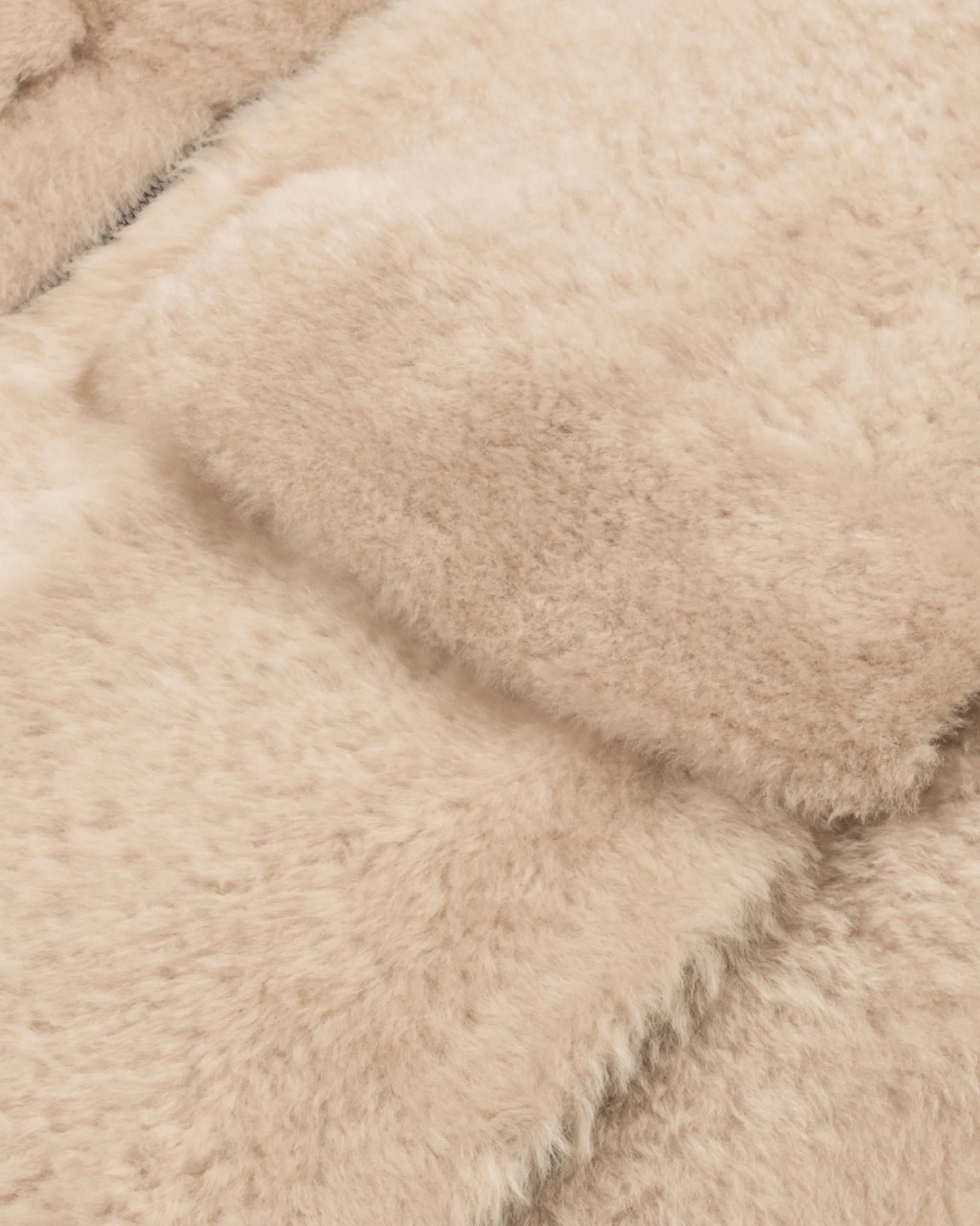 Lammfell - Parka von Ayasse - Coats & Jackets AYASSE