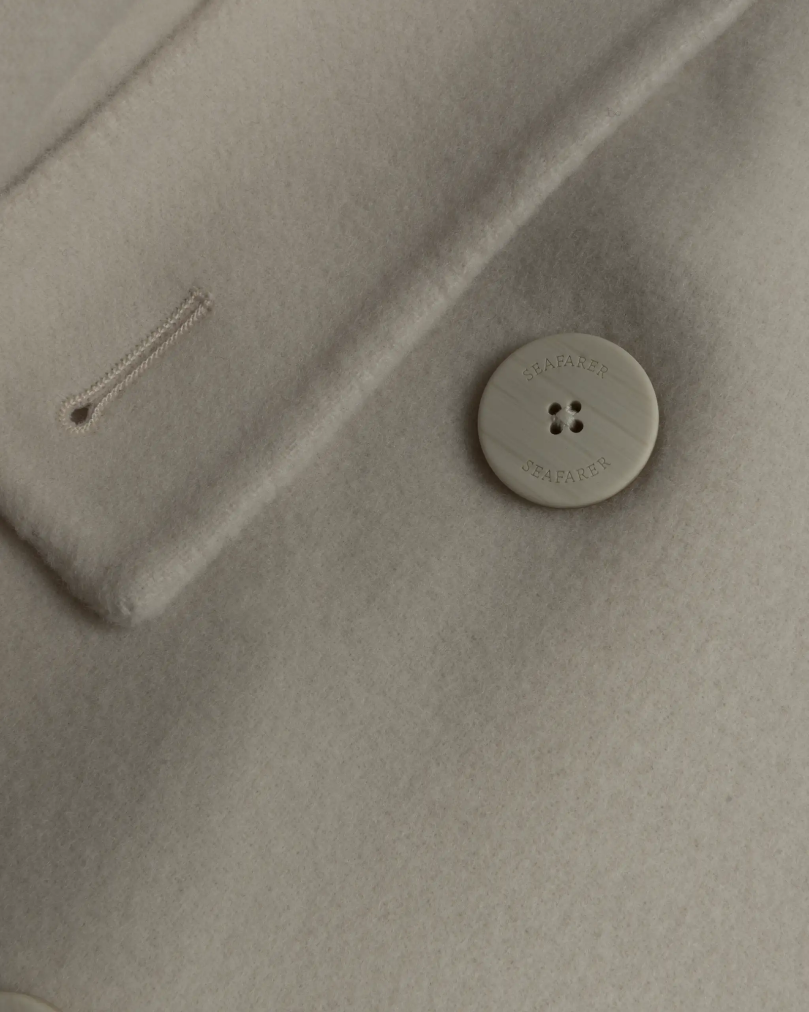 Lattefarbener langer Woll Doubleface Mantel von Seafarer - Coats & Jackets SEAFARER