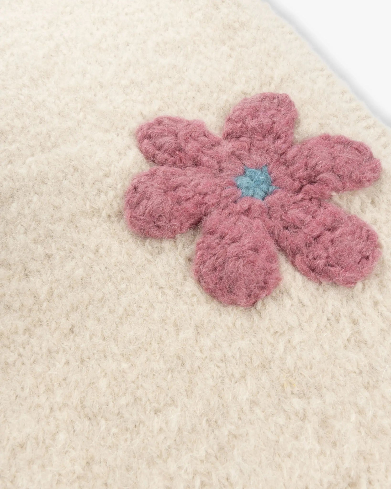 Marfilfarbener Grobstrick Schal mit Aufgesetzten Blumen von Frantic by Andrea Venturini - Knitwear FRANTIC