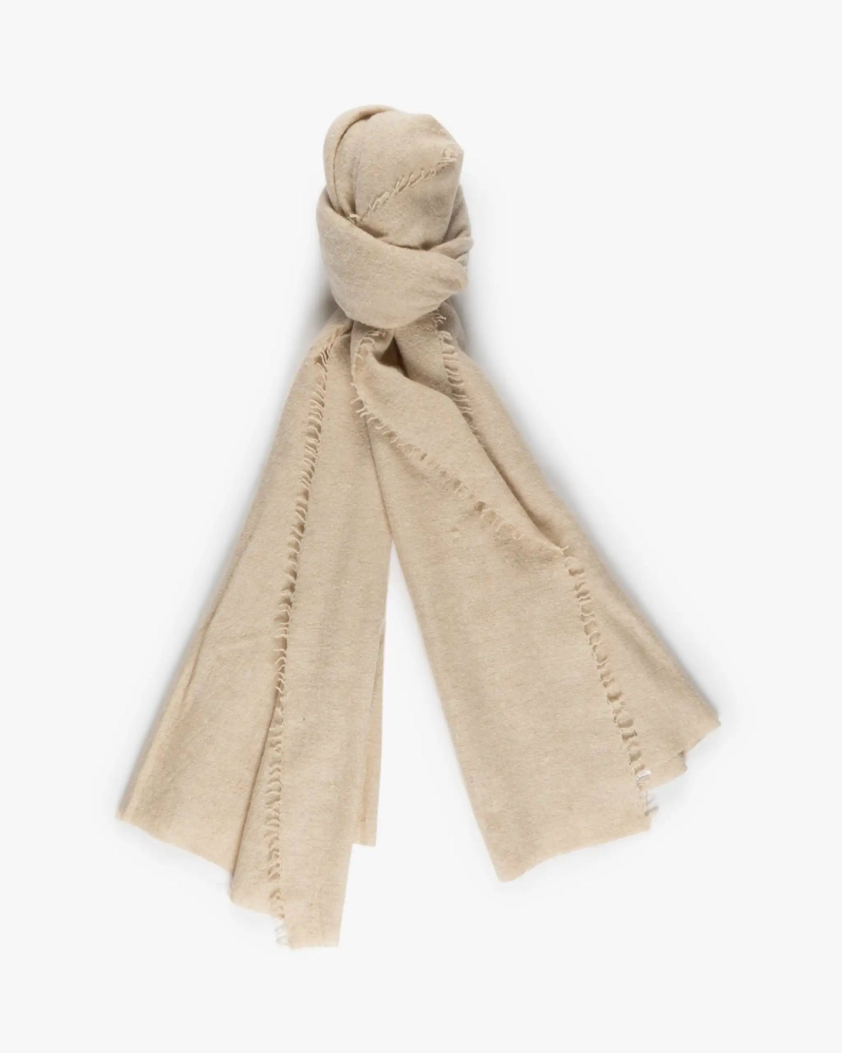Milchfarbener Gekochter Uni Schal im Pedro Stil von Faliero Sarti - Accessories FALIERO SARTI