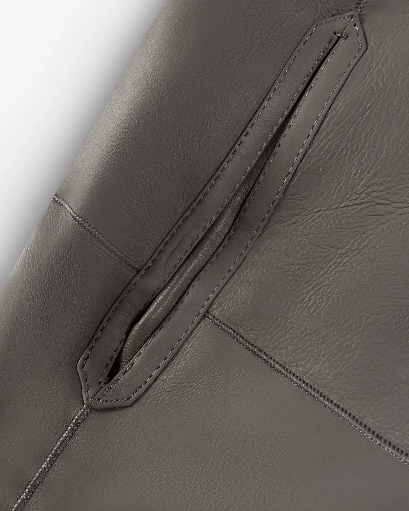 Minkfarbener Wendbarer Übergroßer Mantel von Balatt - Coats & Jackets BALATT