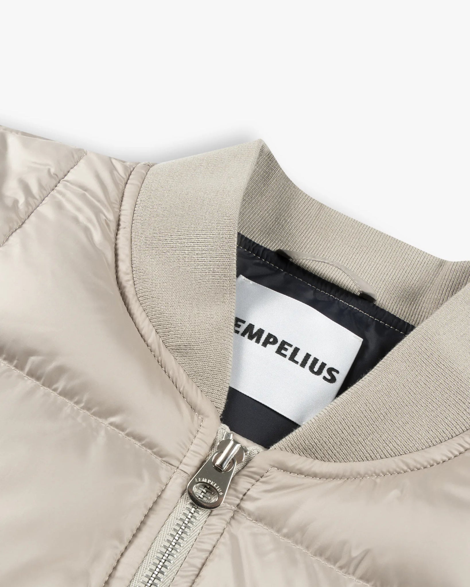 Naturfarbene Italienische Seiden Nylon Jacke von Lempelius - Coats & Jackets LEMPELIUS