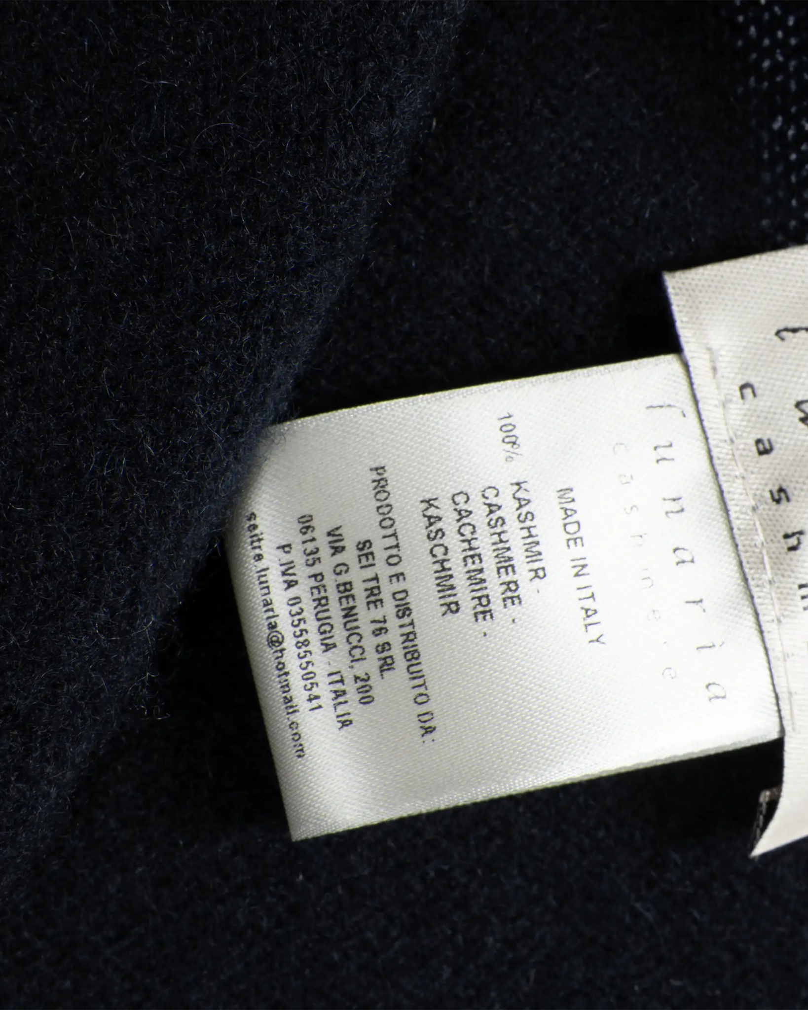 Navyfarbene 2 Fädige Cashmere Stola von Lunaria - Knitwear LUNARIA