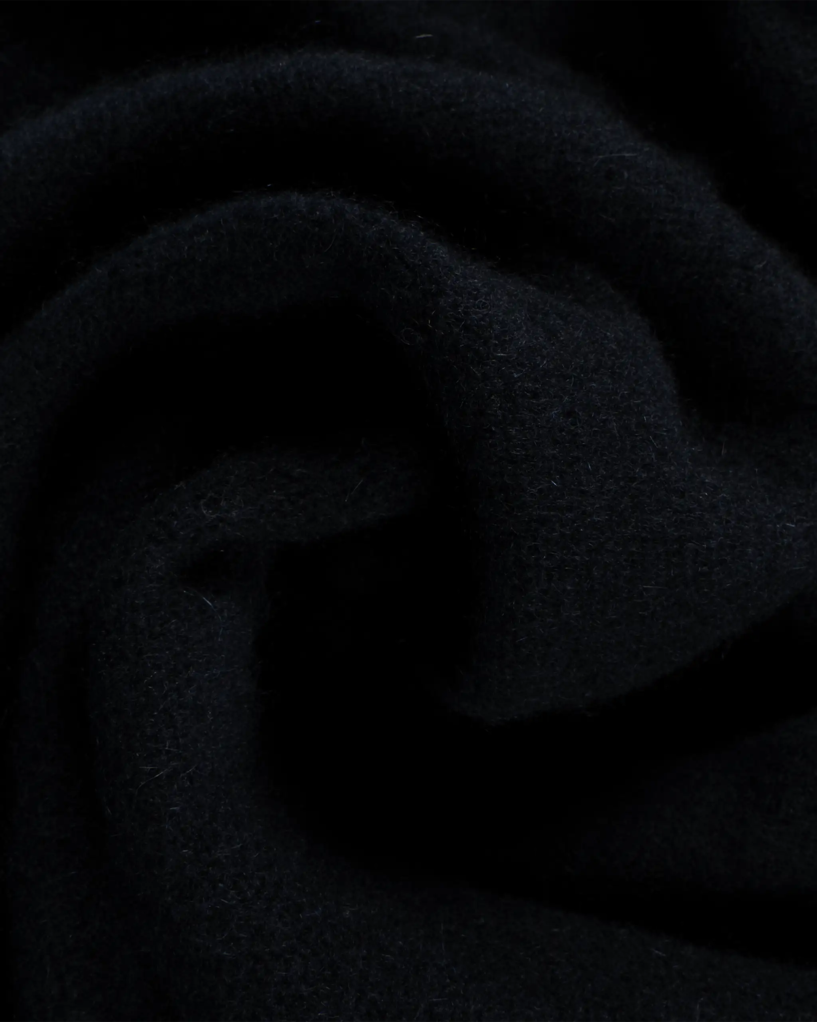 Navyfarbene 2 Fädige Cashmere Stola von Lunaria - Knitwear LUNARIA