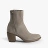 Roccia steinfarbener weicher Wildleder Stiefel mit Doppelreißverschluss von Rocco P - Shoes ROCCO P