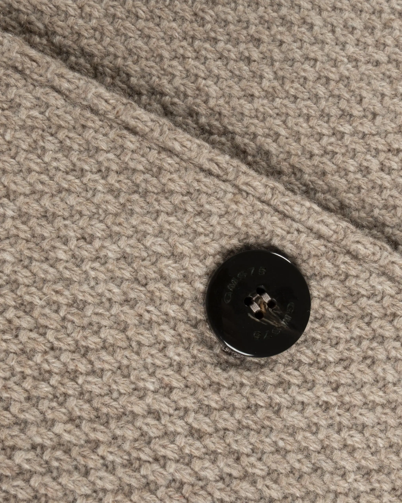 Sandfarbener Mantel mit Herausnehmbarer Strickblende von GMS75 - Coats & Jackets GMS - 75
