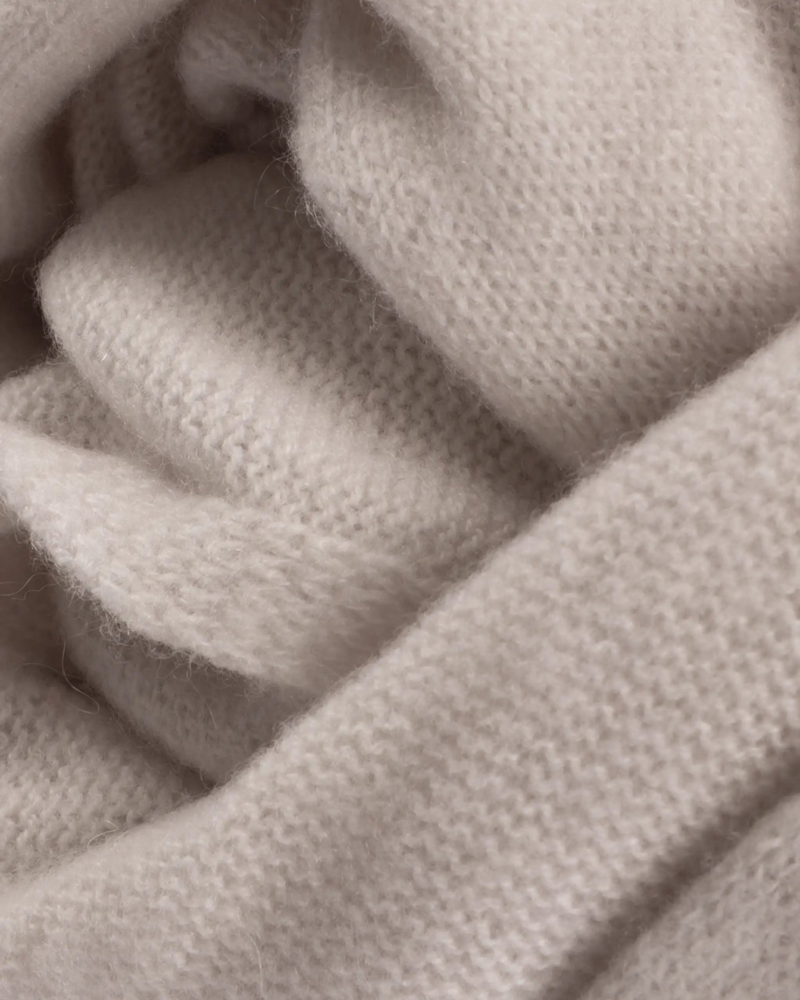 Schnurfarbene 2 Fädige Cashmere Stola von Lunaria - Knitwear LUNARIA