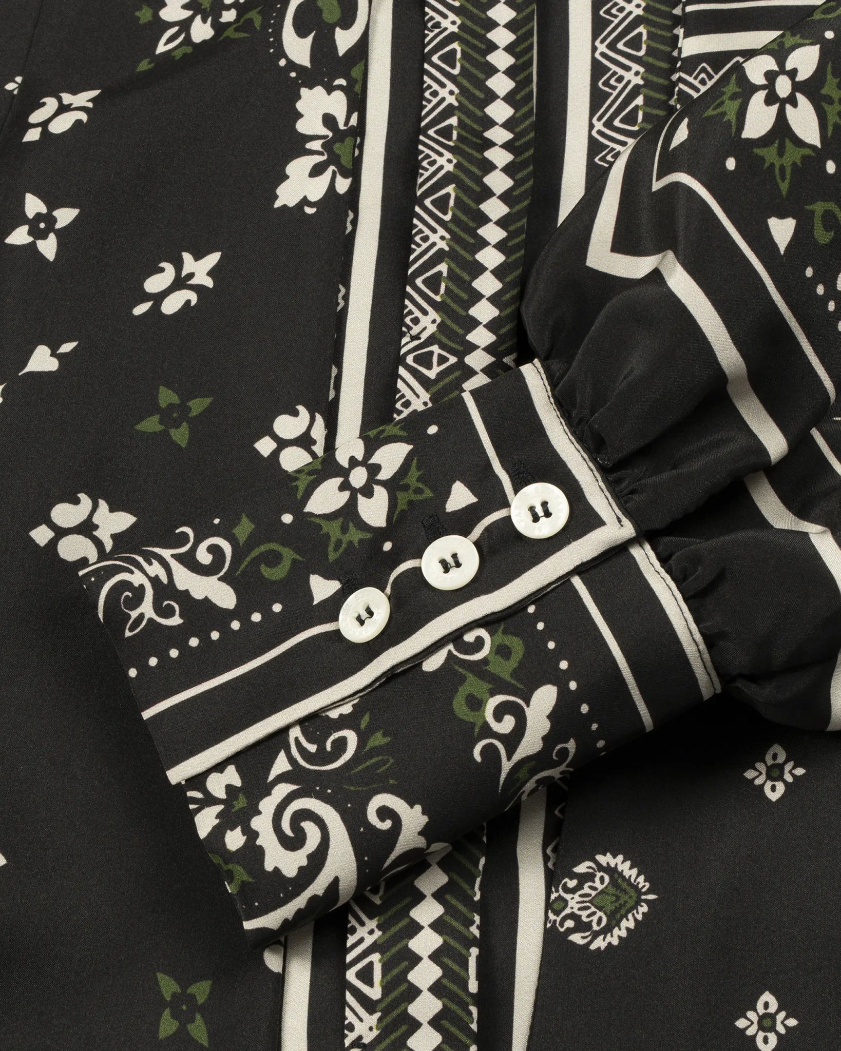 Schwarze Seiden Schlupenbluse im Paisley Trim von Seafarer - Blouses SEAFARER