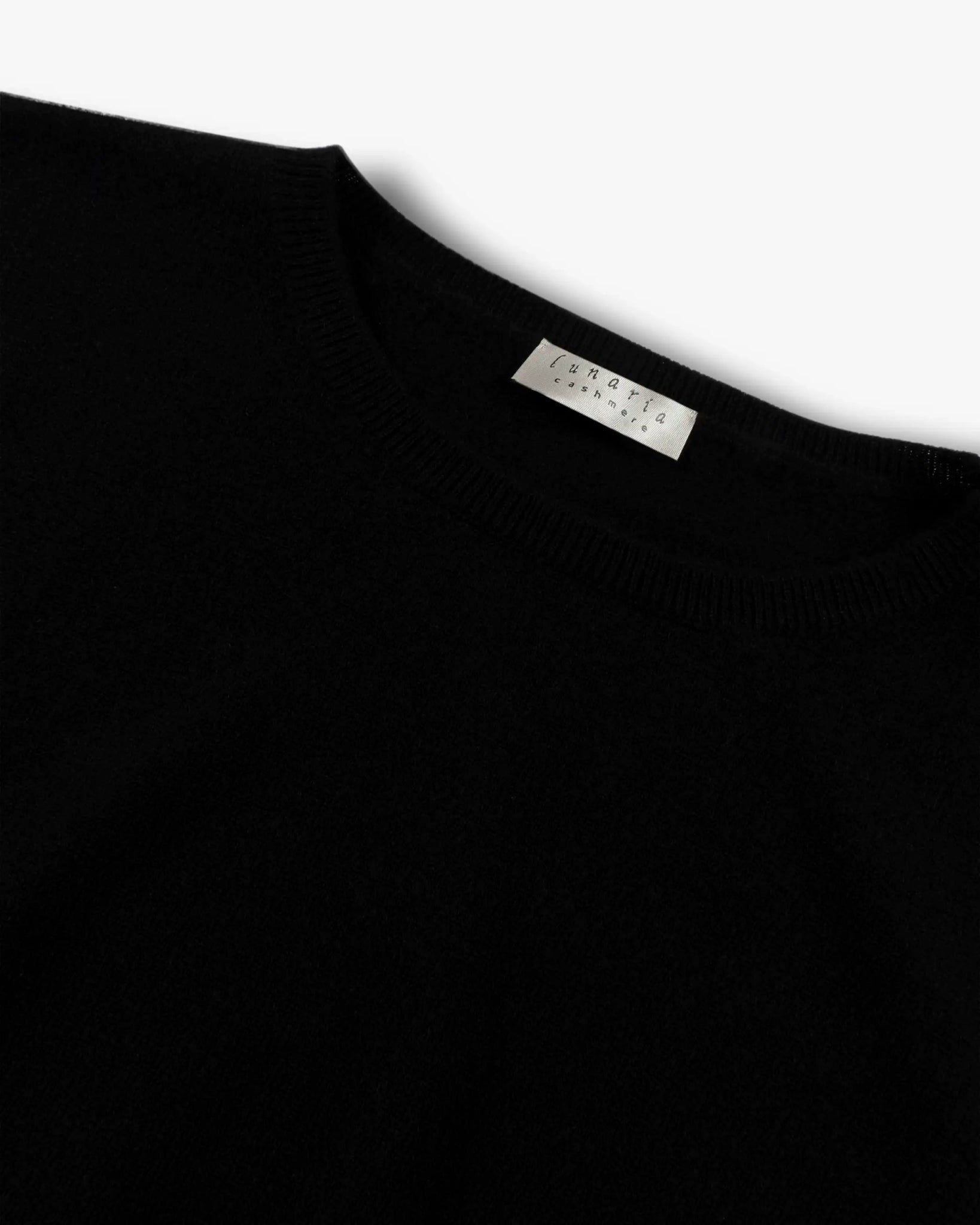 Schwarzes 2 Fädiges Cashmere Halbarm Boxy Shirt von Lunaria - Knitwear LUNARIA