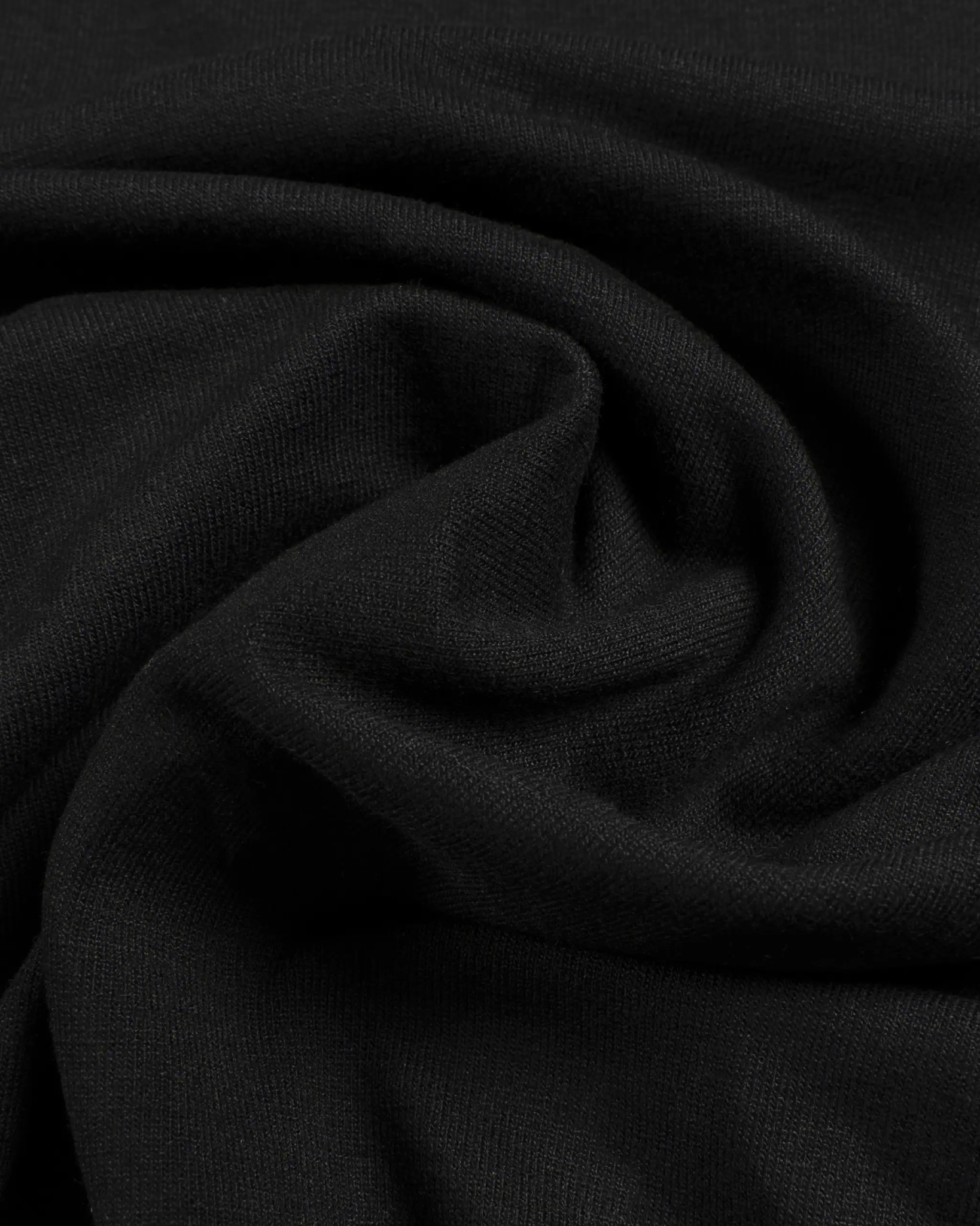 Schwarzes Kellerfalten Langarm Rundhals Shirt von Majestic Filatures Deluxe - Shirts MAJESTIC