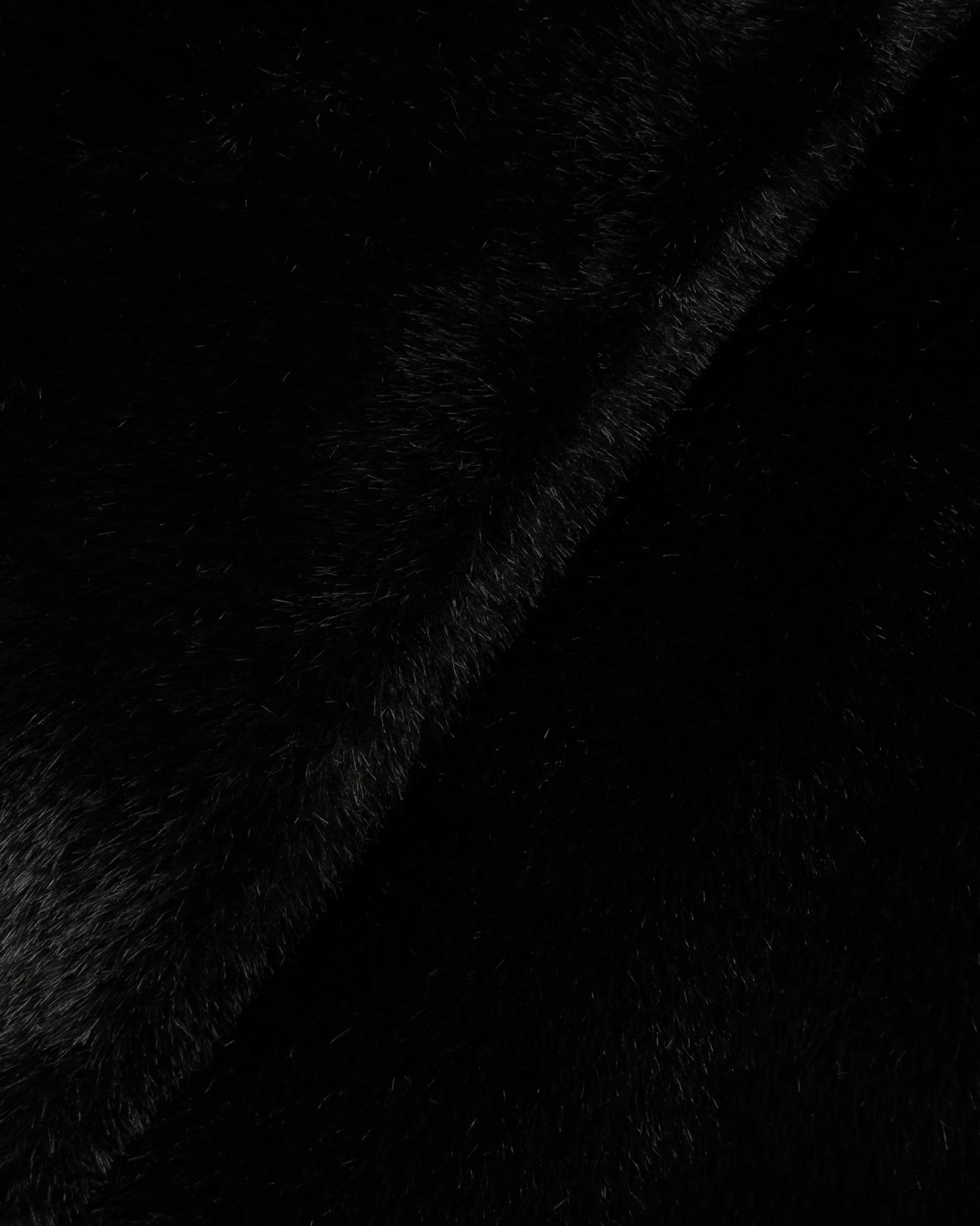 Schwarzfarbene Luxus Kunstpelz Nerz Stola von Artico - Coats & Jackets ARTICO