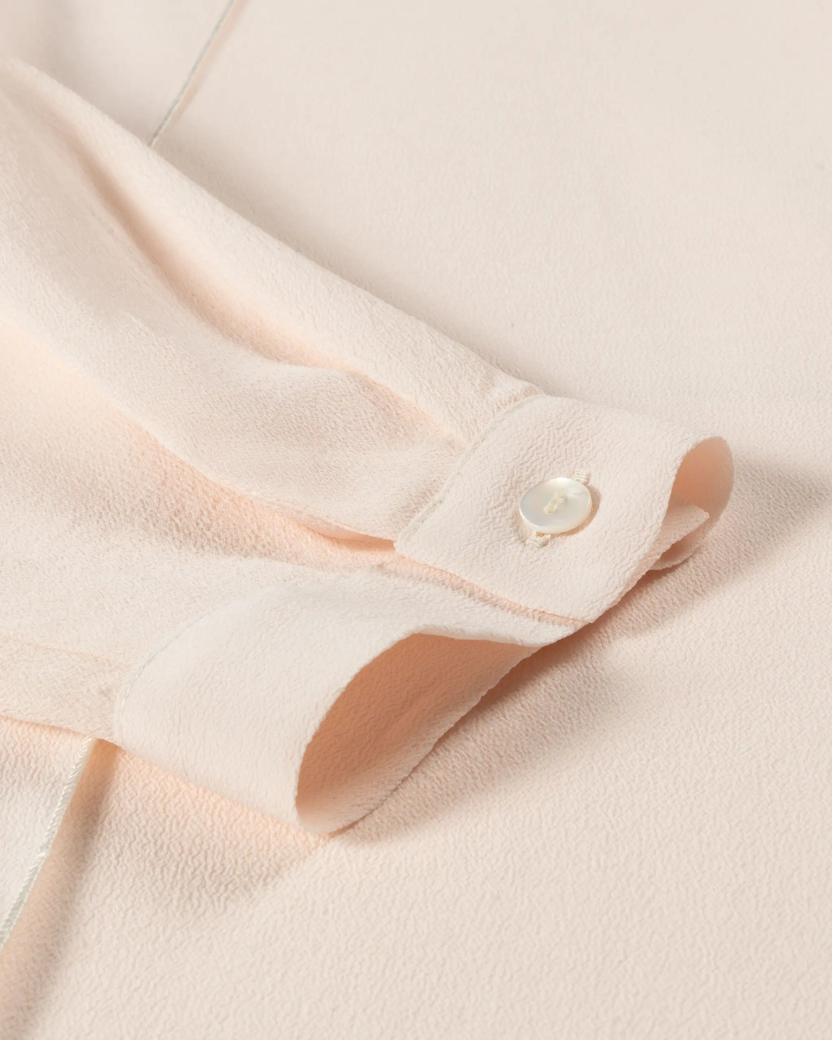Seide Viskose Crêpe Rüschenbluse von Her Shirt - Blouses HER SHIRT