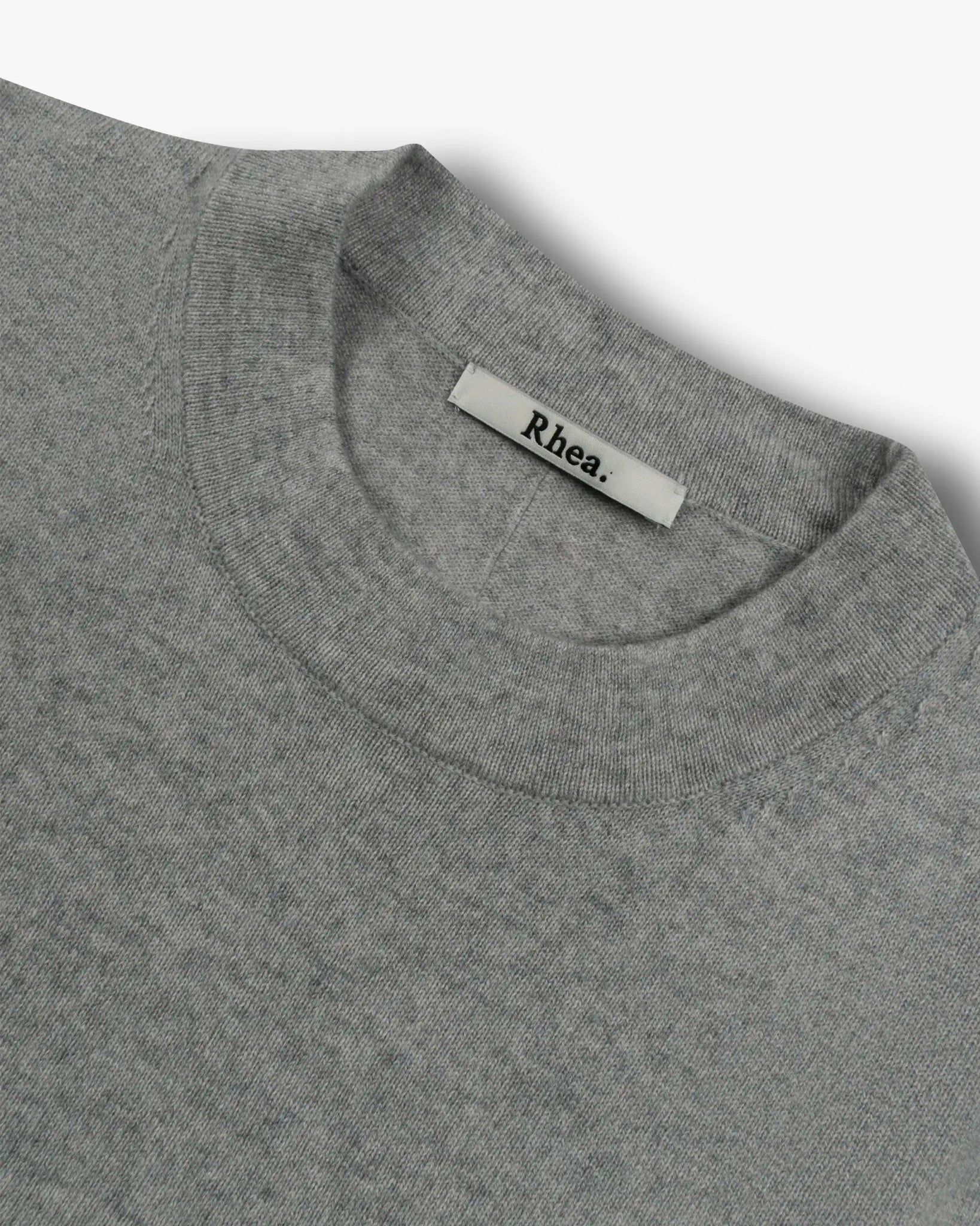 Silbergraues Strick - T-Shirt von Rhea - Knitwear RHEA KNITWEAR