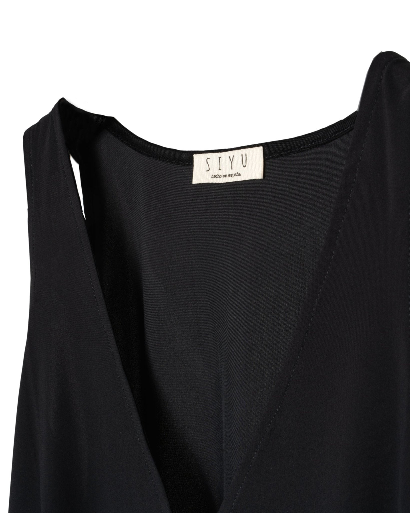 SIYU | SLEEVELESS SOLID COLOR V - TOP - Shirts SIYU