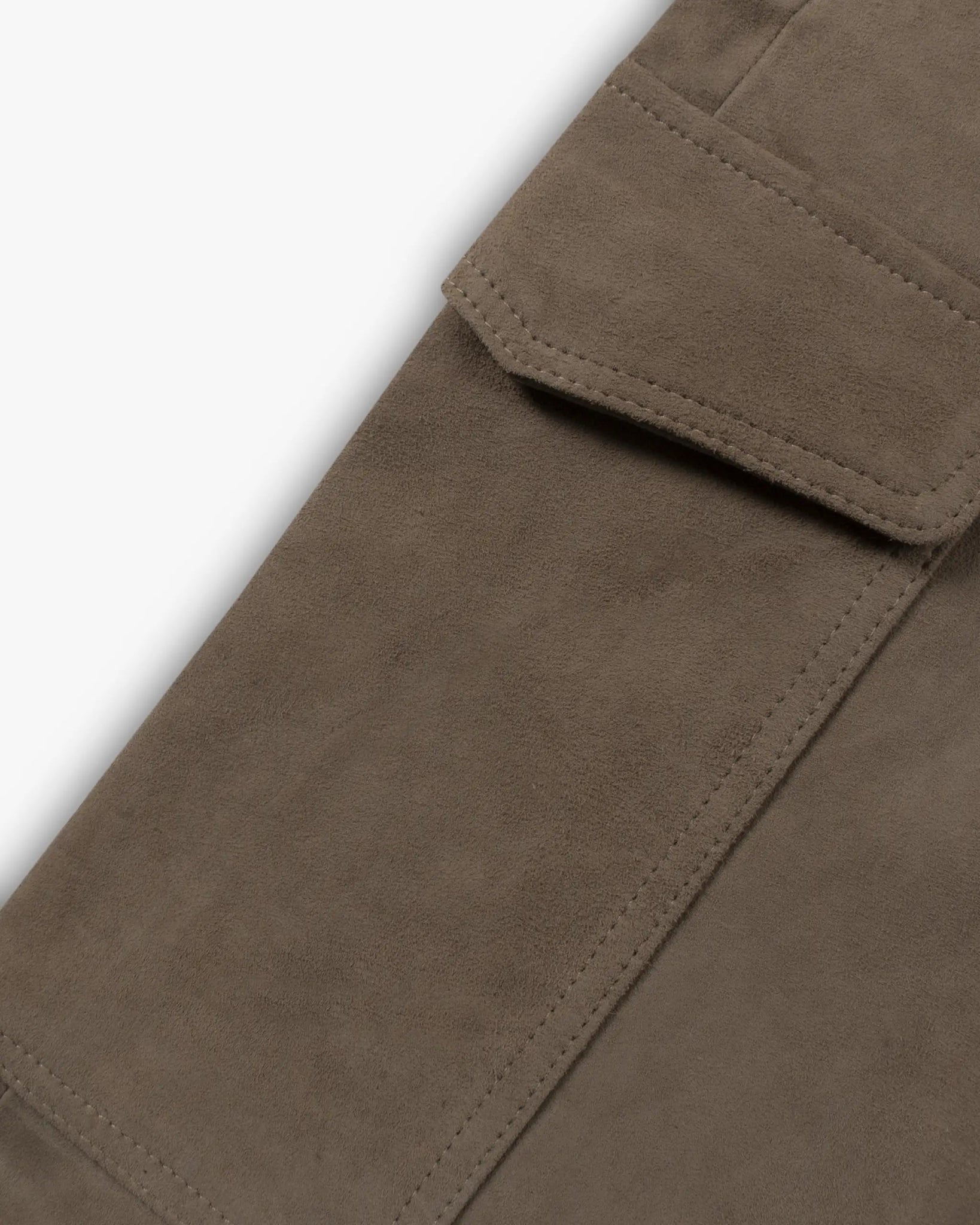 Taubenfarbene Stretchvelour Leder Cargo Hose von Novelle - Trousers NOVELLE