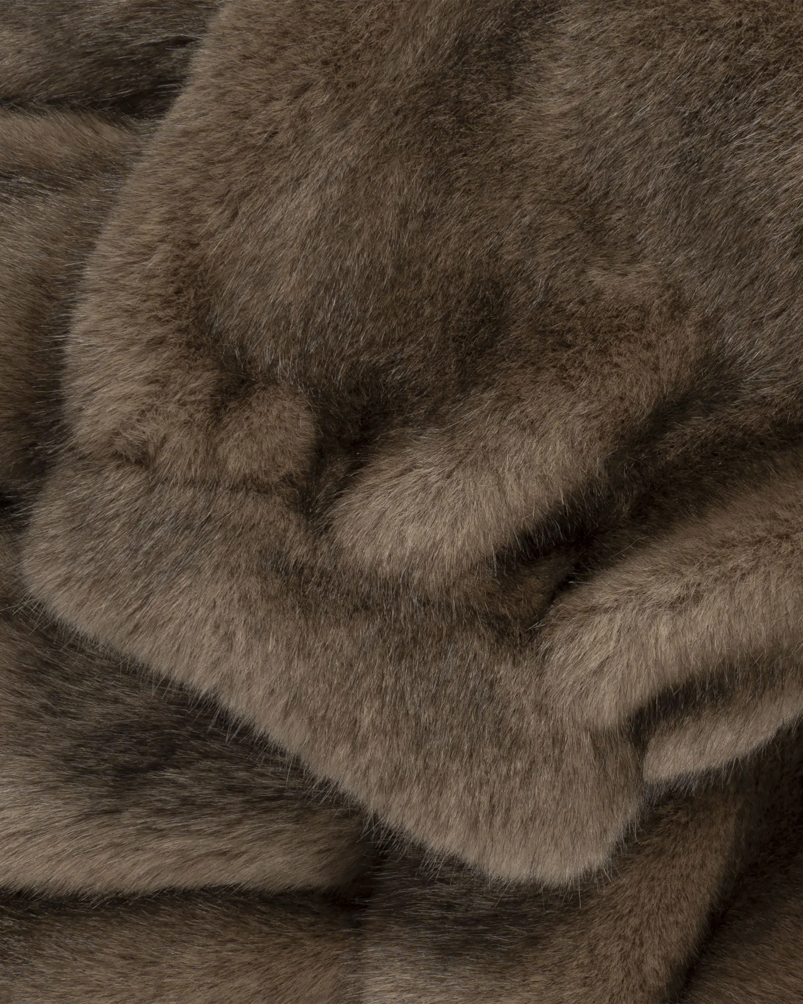 Taupefarbene Fake Fur Zip Jacke von Betta Corradi - Coats & Jackets BETTA CORADI