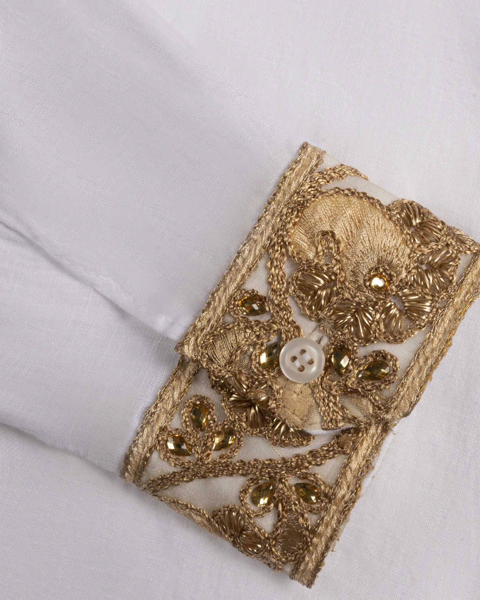 Weiße Goldene Dekorierte Leinenbluse von Dassios - Blouses DASSIOS