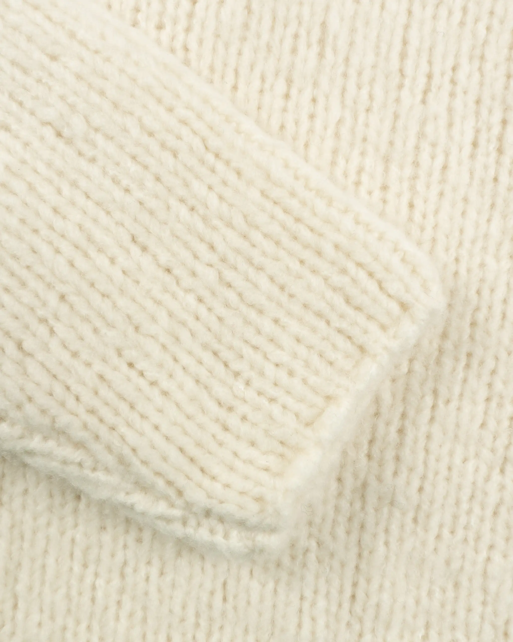 Weißer Fluffy Rundhals Pullover von Rhea - Knitwear RHEA KNITWEAR