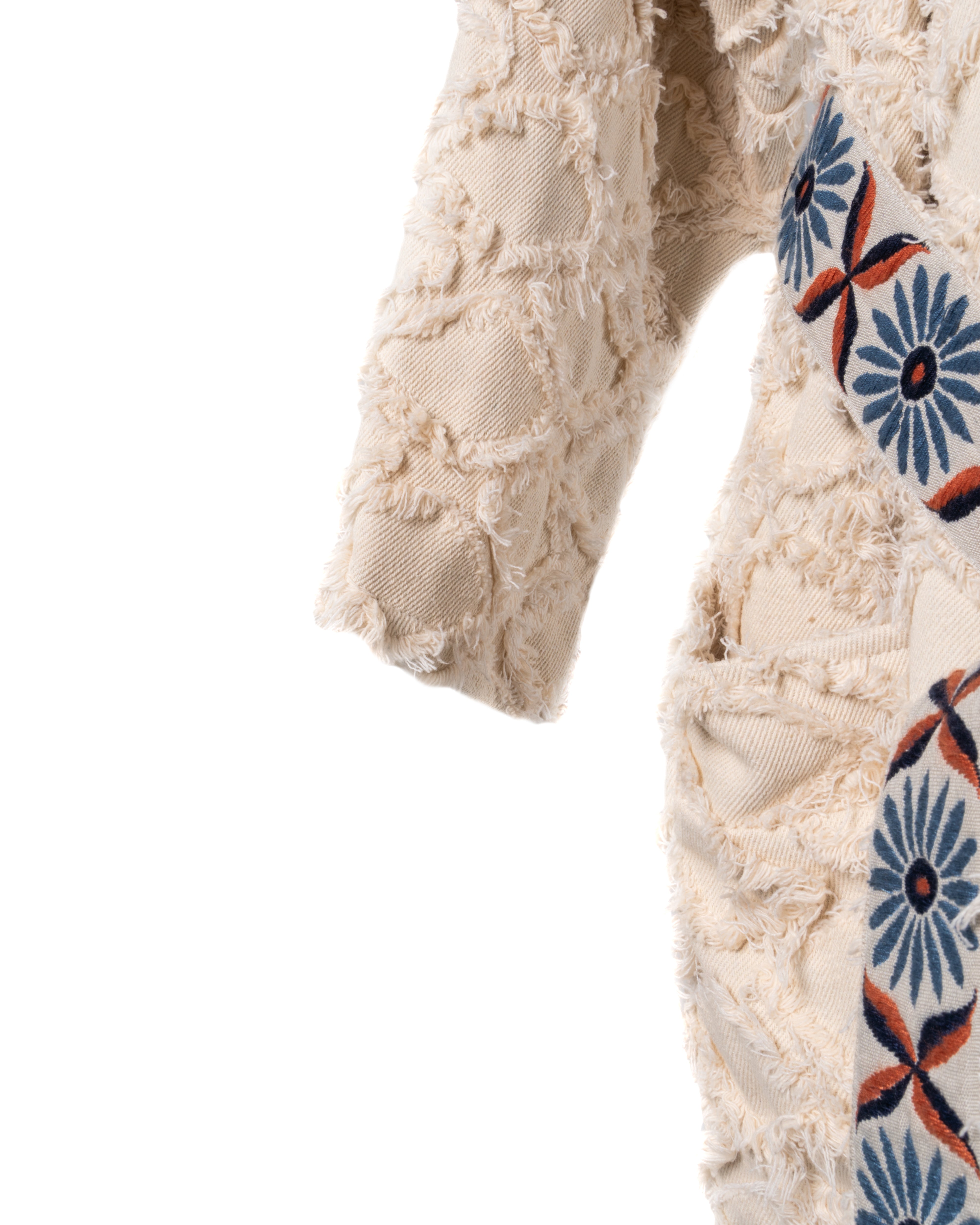 WHITE TRIM KIMONO