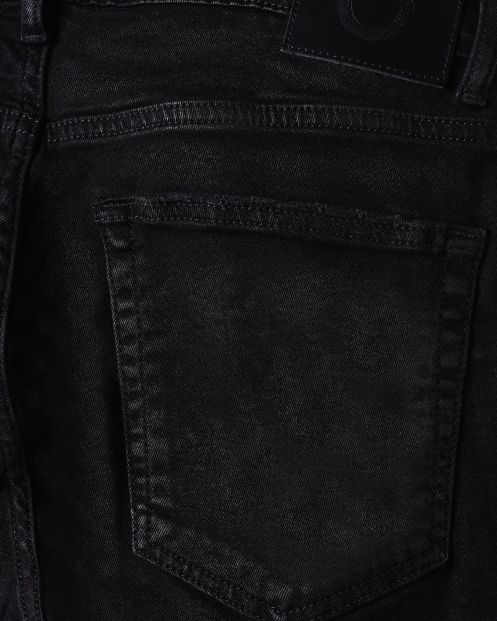 ART MEETS CHAOS | SLIM FIT DISSTRESSED JEANS - Denim ARTMEETSCHAOS